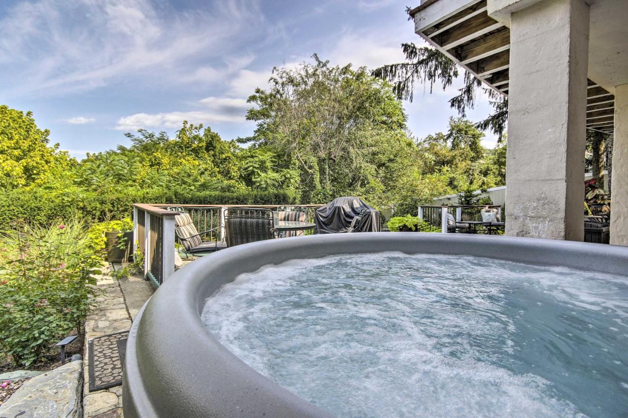 With Private Pool And Hot Tub! Appartement